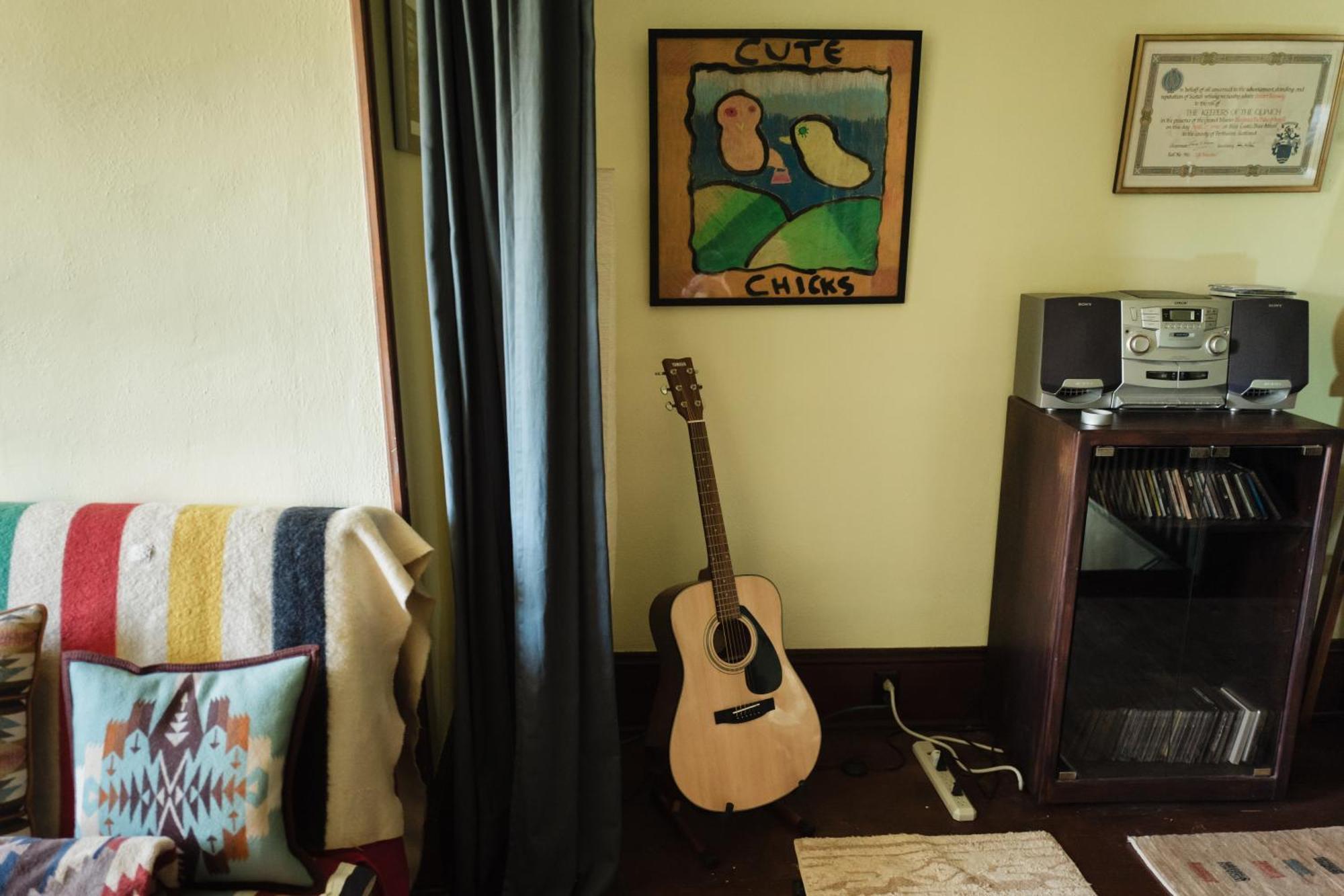 Southeast Portland Comfy & Eclectic Craftsman Home エクステリア 写真
