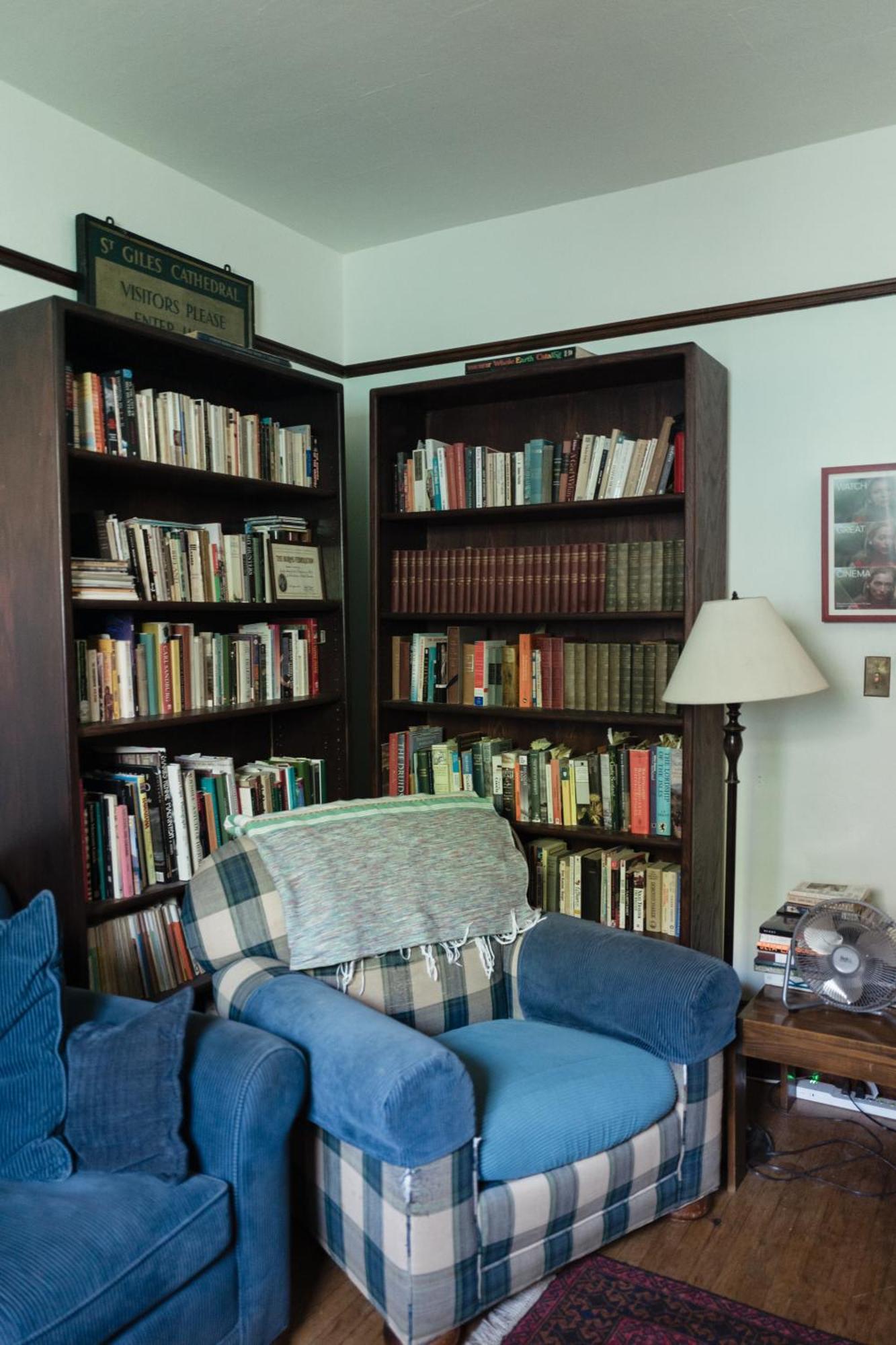 Southeast Portland Comfy & Eclectic Craftsman Home エクステリア 写真